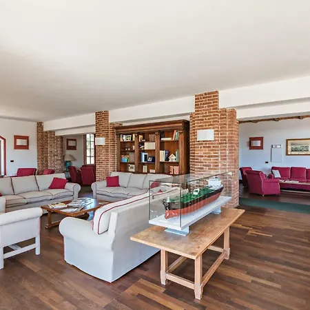 Golf Club Margara منتجع